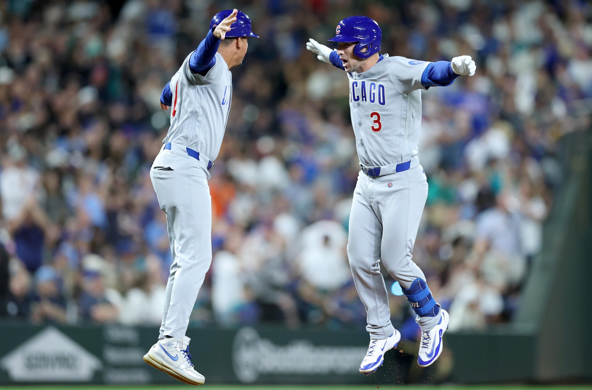Image default